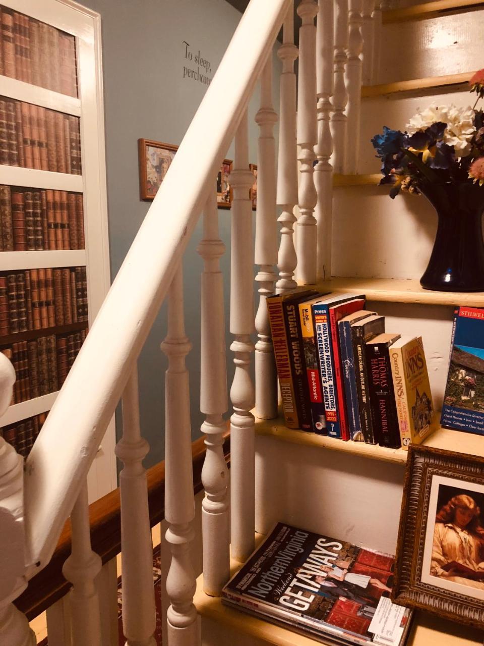 Princess Anne Book Lovers Inn ภายนอก รูปภาพ